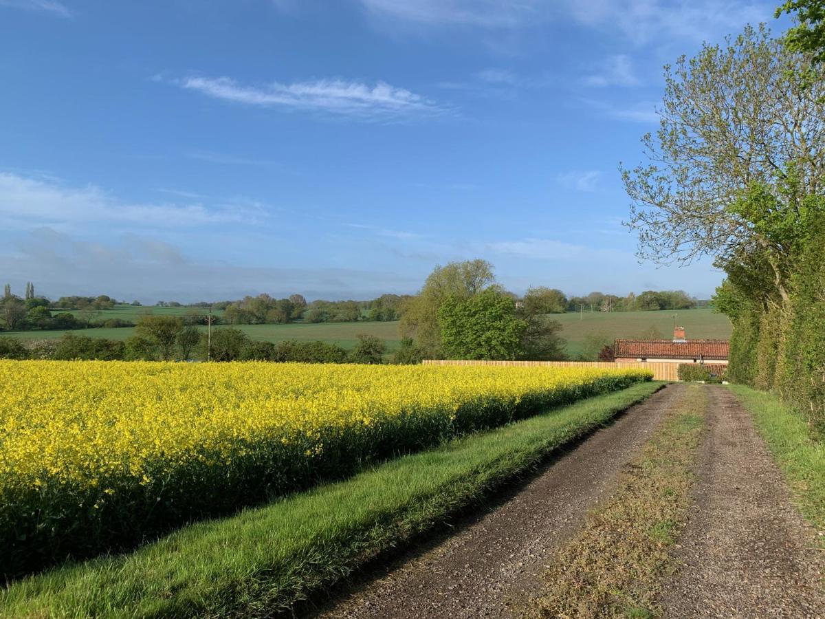 Waterpump Pod For 2 Adults With Ensuite In The Suffolk Countryside Badingham Esterno foto