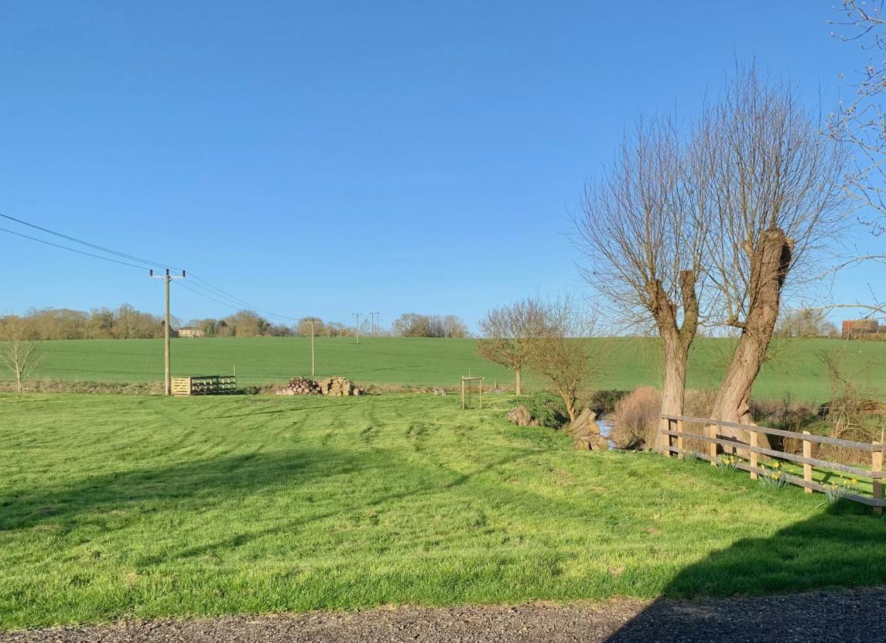 Waterpump Pod For 2 Adults With Ensuite In The Suffolk Countryside Badingham Esterno foto